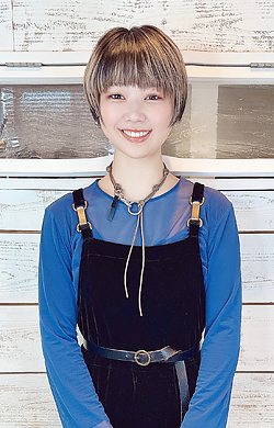 Top Stylist 門傳姫花 HIMEKA MONDEN